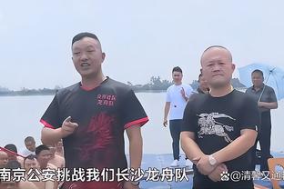 还有什么是你不会的？哈姆突然摆出浓眉+伍德+海斯的阵容